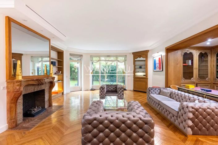 Image No.9-5 Bed Apartment for sale