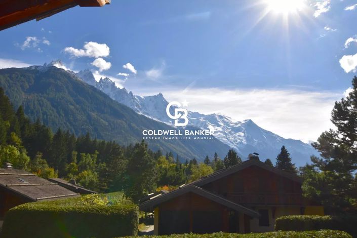 Image No.14-6 Bed House for sale