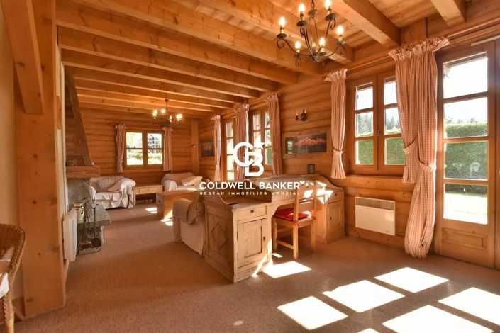 Image No.2-6 Bed House for sale