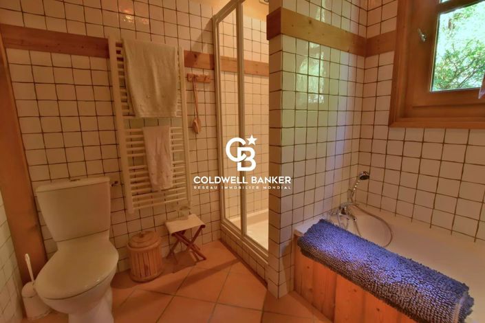 Image No.5-6 Bed House for sale