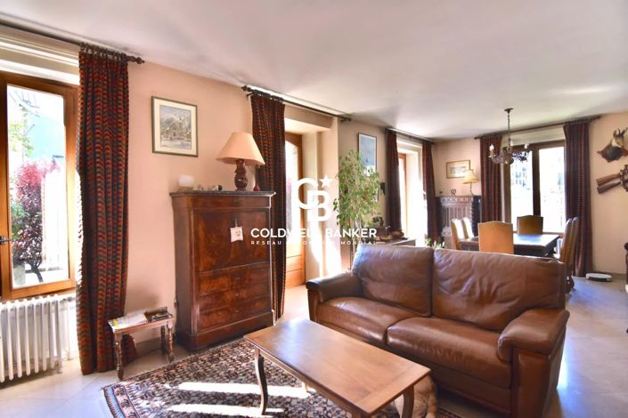 Image No.3-4 Bed House for sale