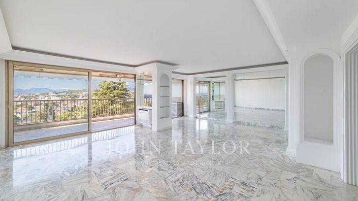 Image No.10-Propriété de 2 chambres à vendre à Cannes