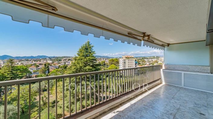 Image No.5-Propriété de 2 chambres à vendre à Cannes