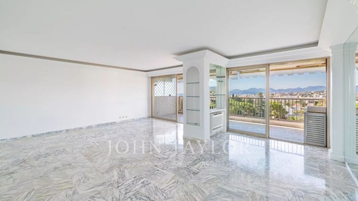 Image No.8-Propriété de 2 chambres à vendre à Cannes