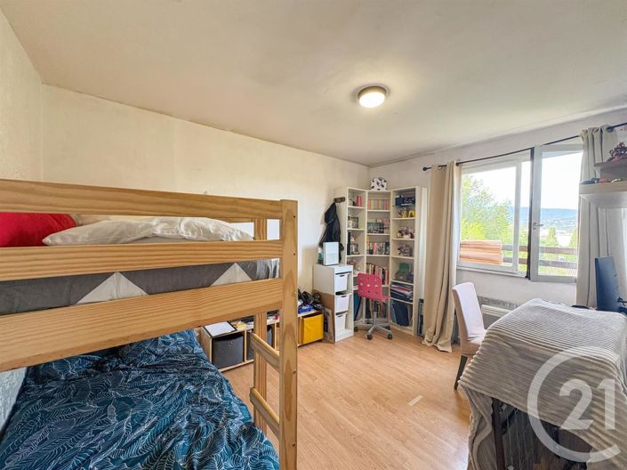 Image No.7-3 Bed Apartment for sale