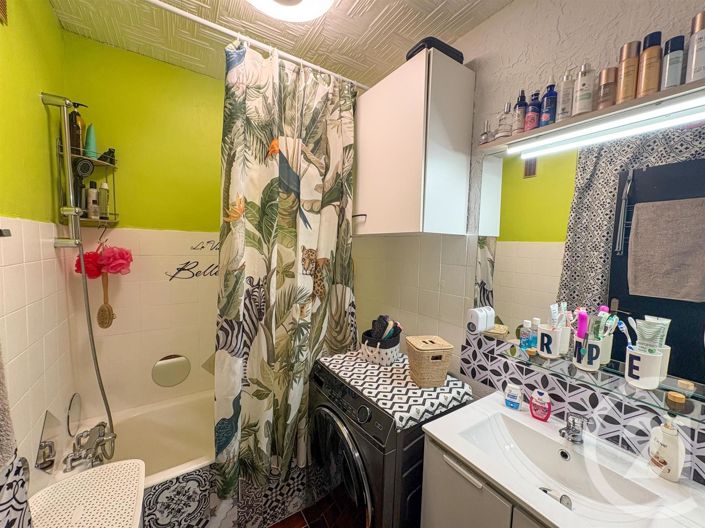 Image No.8-3 Bed Apartment for sale