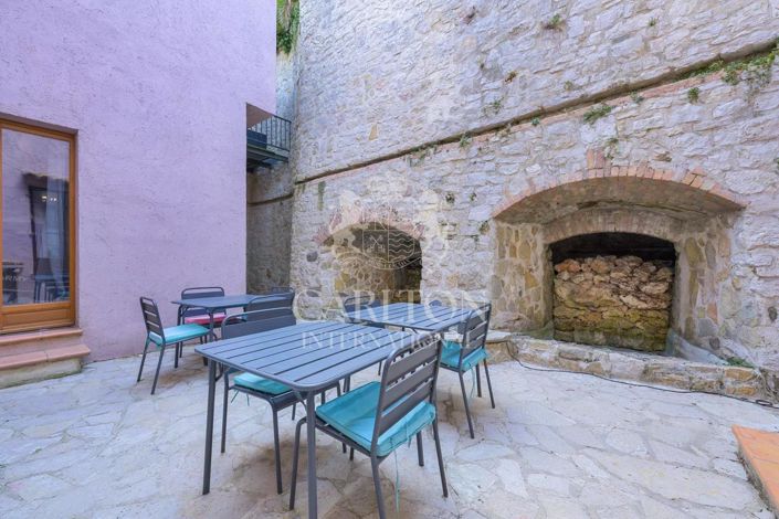 Image No.11-6 Bed House for sale