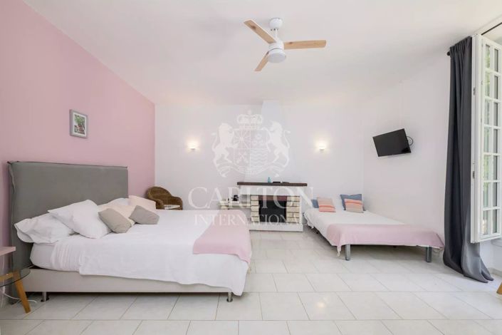 Image No.27-6 Bed House for sale