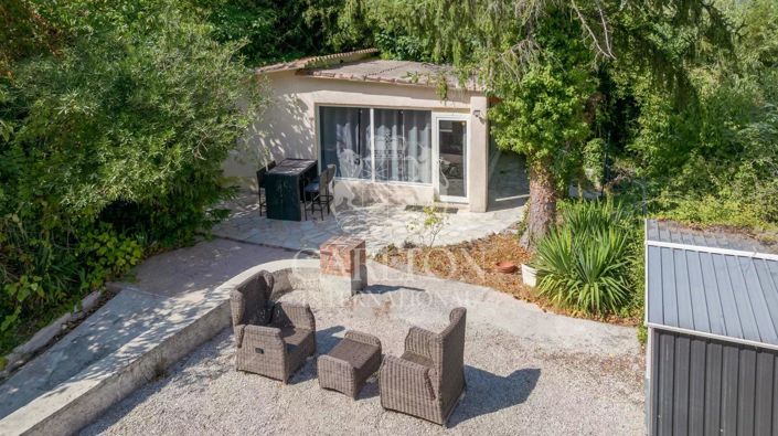 Image No.30-6 Bed House for sale