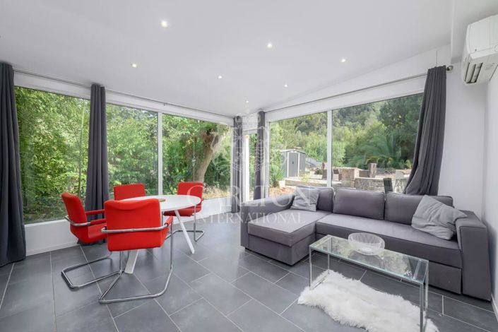 Image No.32-6 Bed House for sale