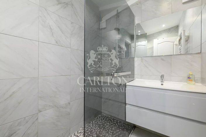 Image No.34-6 Bed House for sale