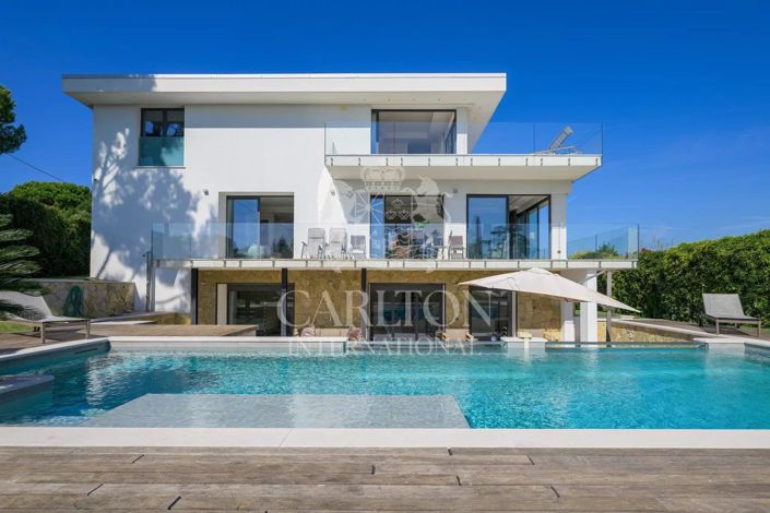 Image No.11-6 Bed House for sale