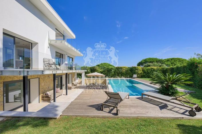 Image No.19-6 Bed House for sale