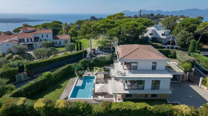 Image No.20-6 Bed House for sale