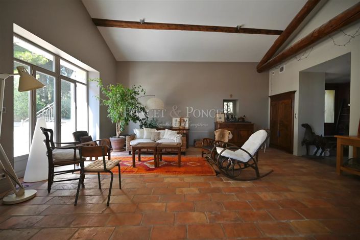 Image No.12-10 Bed House for sale