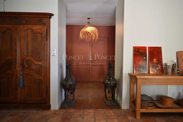 Image No.13-10 Bed House for sale