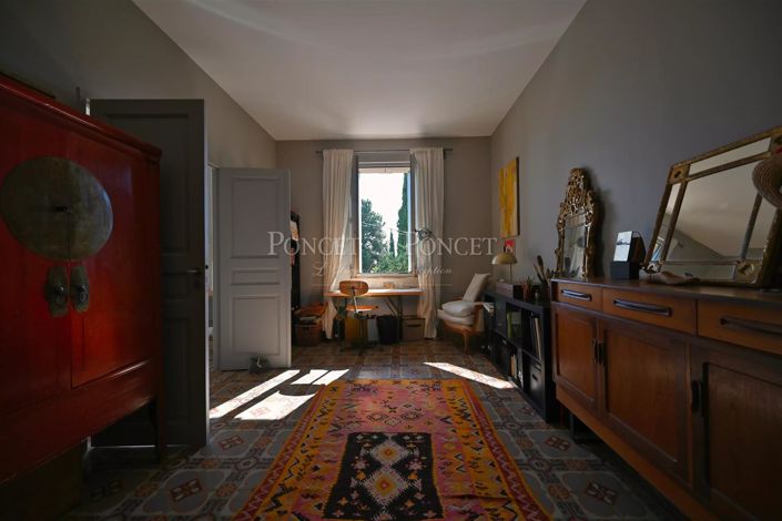 Image No.19-10 Bed House for sale