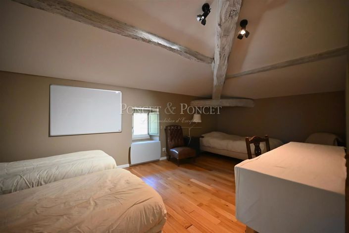 Image No.29-10 Bed House for sale