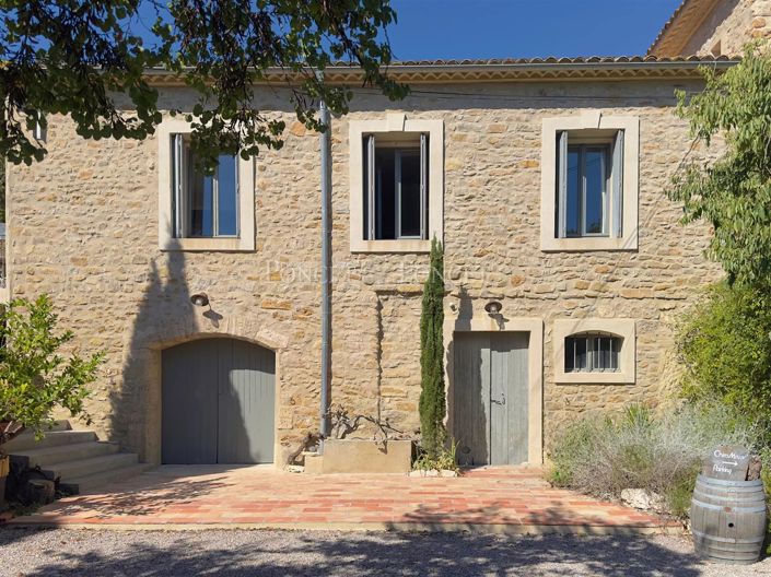 Image No.8-10 Bed House for sale