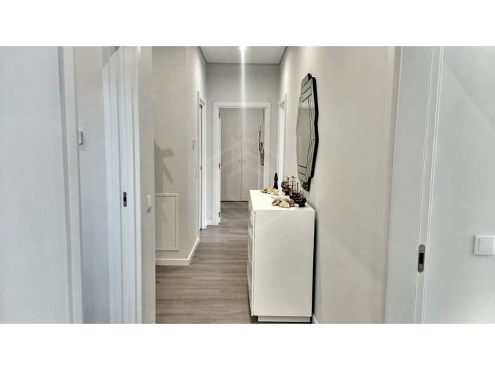 Image No.14-3 Bed Apartment for sale