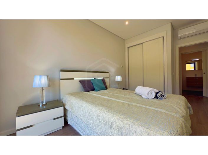 Image No.25-3 Bed Apartment for sale