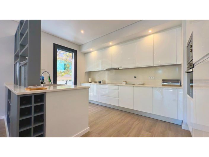 Image No.6-3 Bed Apartment for sale