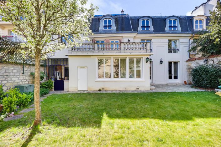Image No.1-7 Bed House for sale