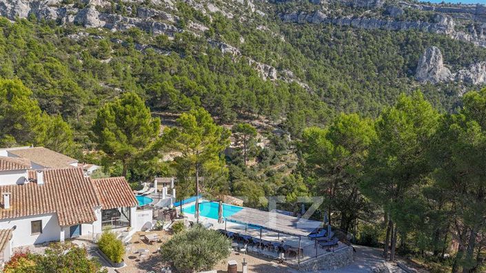 Image No.16-Maison de 14 chambres à vendre à Fontaine-de-Vaucluse