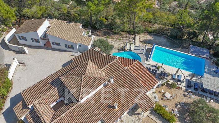 Image No.17-Maison de 14 chambres à vendre à Fontaine-de-Vaucluse