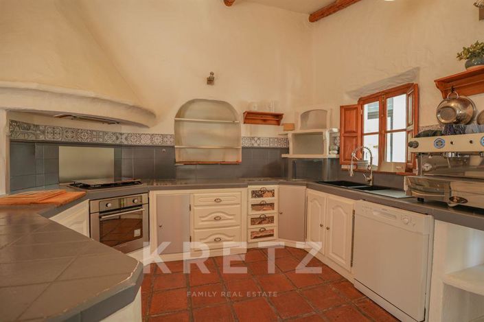 Image No.7-Maison de 14 chambres à vendre à Fontaine-de-Vaucluse