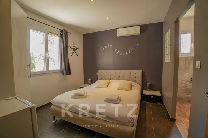 Image No.8-Maison de 14 chambres à vendre à Fontaine-de-Vaucluse