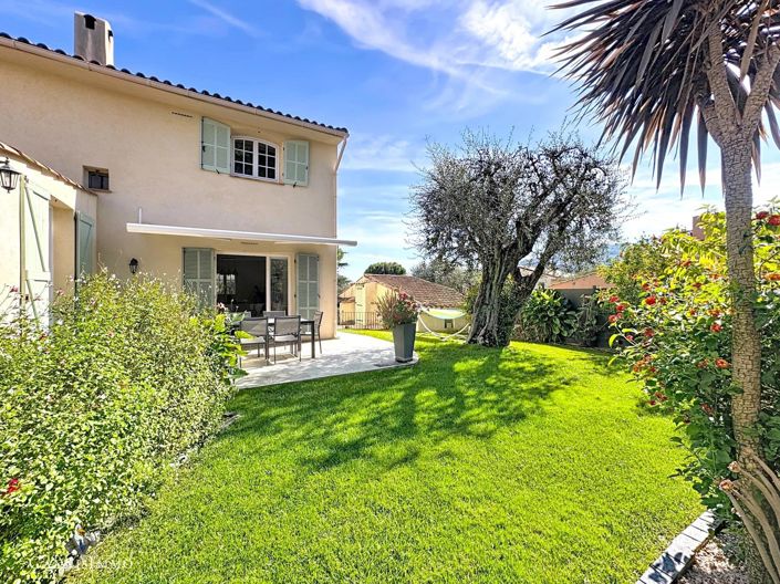 Image No.2-4 Bed House for sale