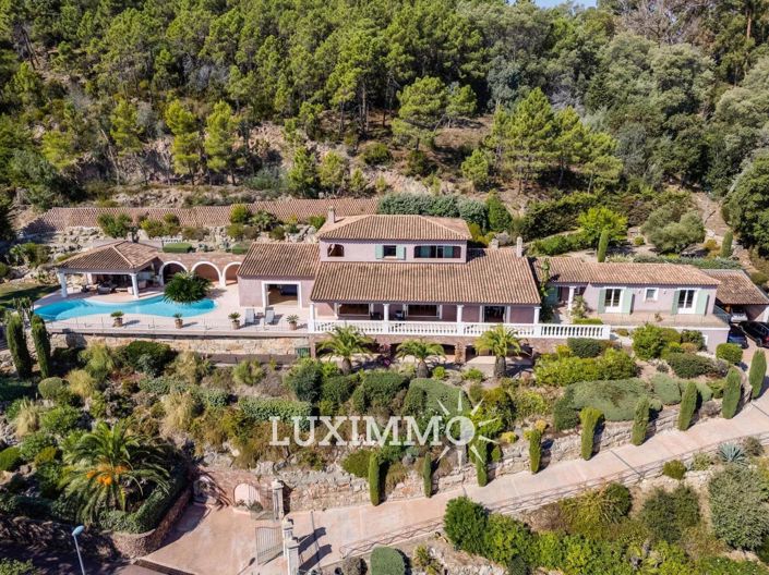 Image No.2-6 Bed House for sale