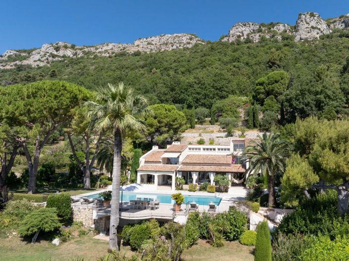 Image No.5-10 Bed House for sale