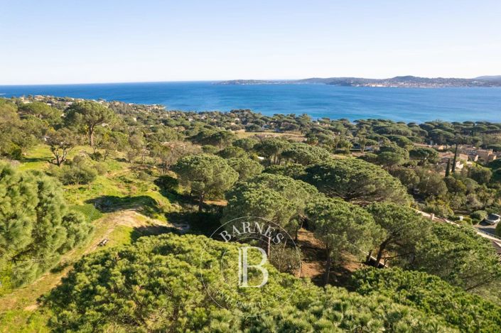 Image No.6-5 Bed House for sale