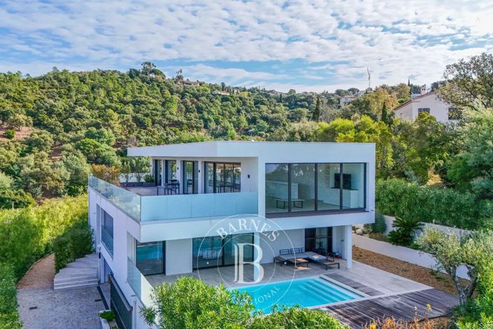 Image No.2-3 Bed House for sale