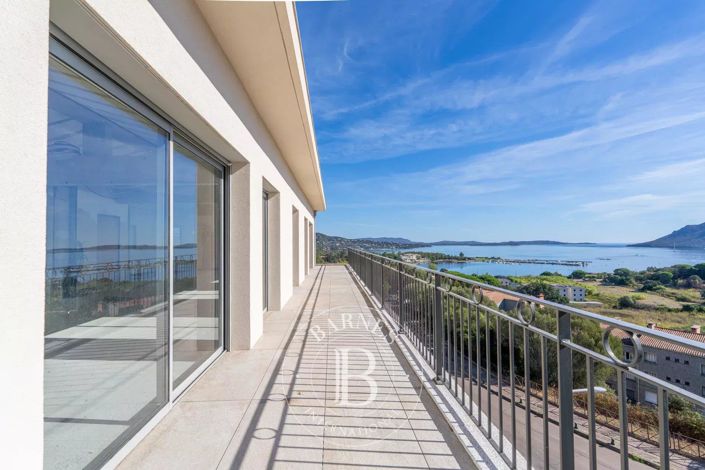 Image No.2-Appartement de 3 chambres à vendre à Porto-Vecchio