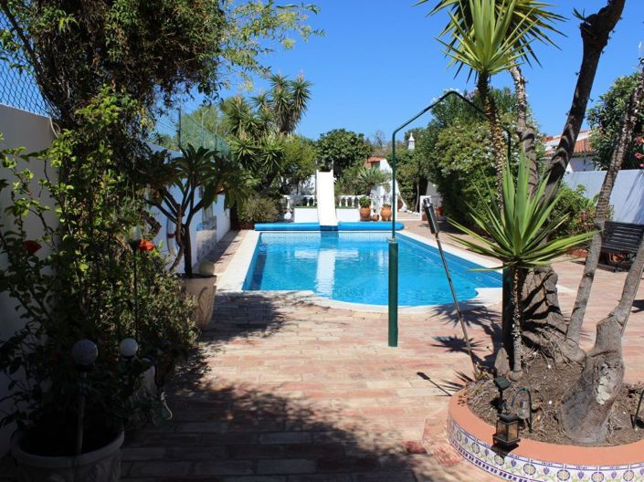 Image No.17-3 Bed House for sale