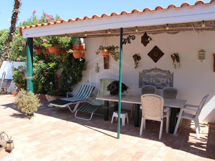Image No.18-3 Bed House for sale
