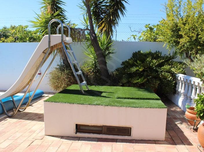 Image No.21-3 Bed House for sale
