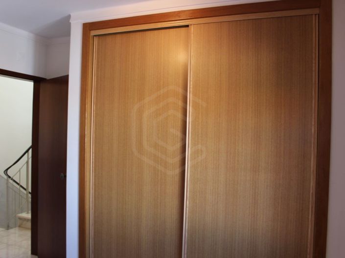 Image No.45-3 Bed House for sale