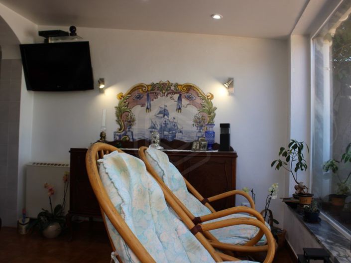 Image No.9-3 Bed House for sale