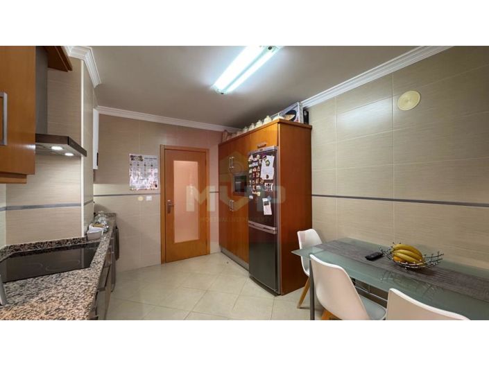 Image No.12-4 Bed Apartment for sale