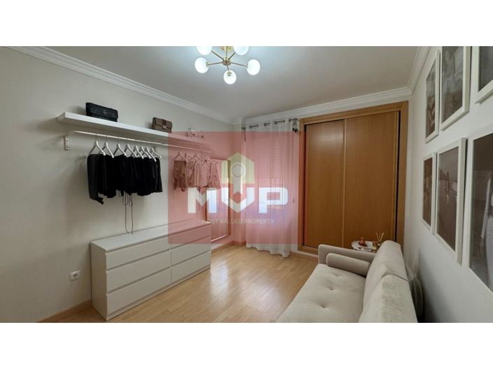 Image No.20-4 Bed Apartment for sale