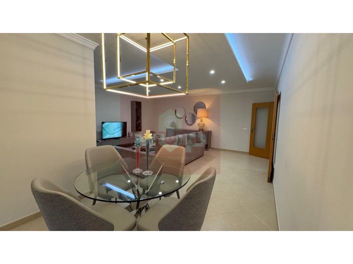 Image No.21-4 Bed Apartment for sale