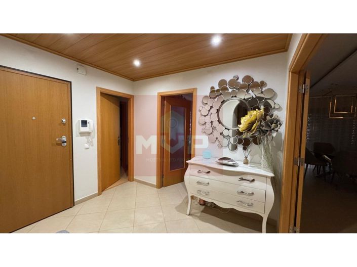 Image No.29-4 Bed Apartment for sale