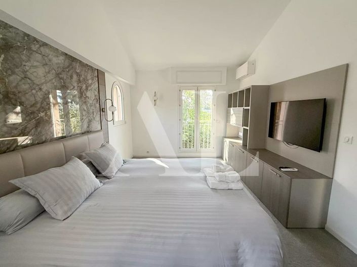 Image No.10-Maison de 8 chambres à vendre à Vallauris