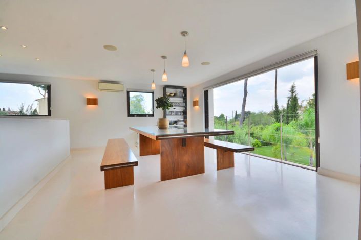 Image No.16-5 Bed House for sale