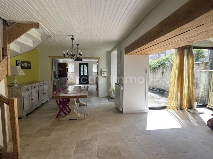 Image No.3-2 Bed House for sale