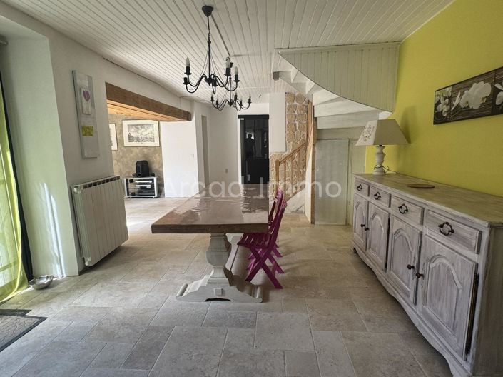 Image No.4-2 Bed House for sale